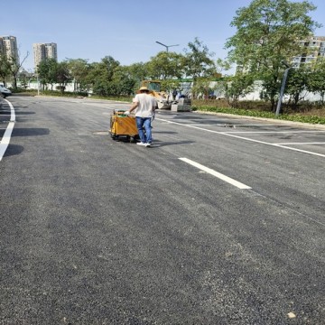 蘇州唯亭車(chē)行道劃線、臨時(shí)停車(chē)位畫(huà)