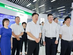 國家知識產權局黨組成員、副局長胡文輝一行調研正泰